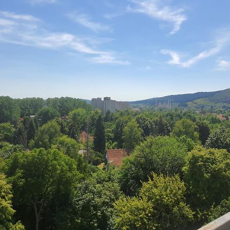 Hegyalja Apartman Miskolc Esterno foto