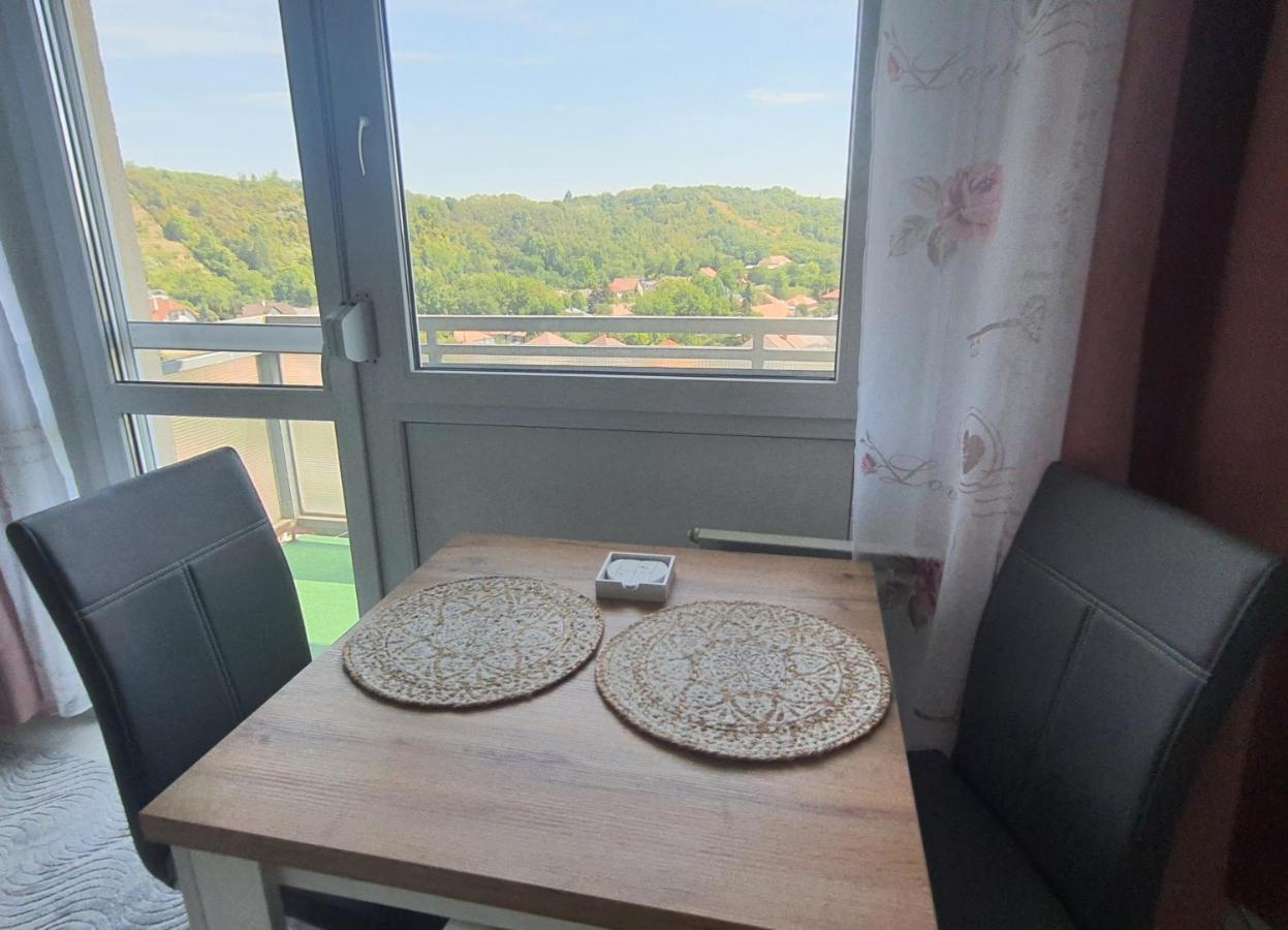 Hegyalja Apartman Miskolc Esterno foto