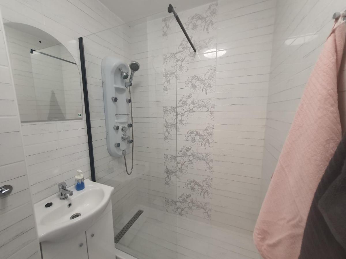 Hegyalja Apartman Miskolc Esterno foto