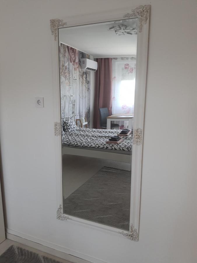 Hegyalja Apartman Miskolc Esterno foto